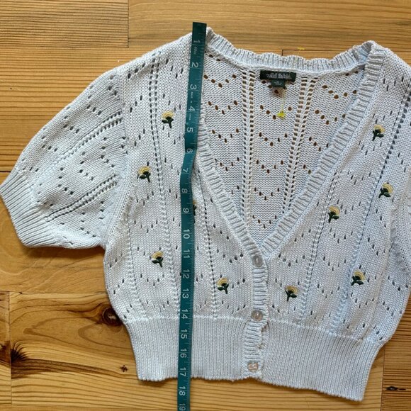 Wild Fable Light Blue Cropped Floral Eyelet Cardigan Size Medium - Picture 6 of 6